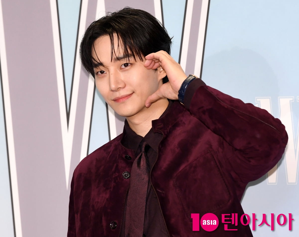 俳優イ・ジュンホ、乳がん認識向上キャンペーンに参加
