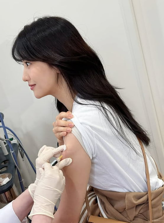 Actress Park Ha-sun Reveals Past Battle with Aspiration Pneumonia, Encourages Vaccination