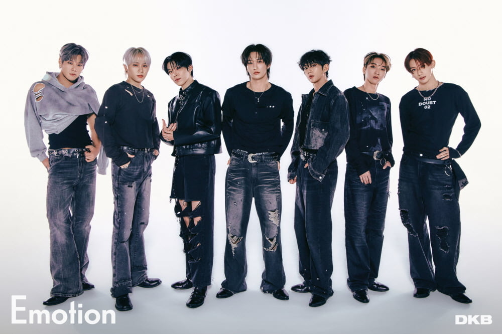 ダークビー、ミニ9集『Emotion』のコンセプトフォト公開!
