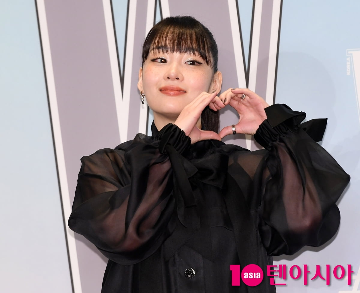 俳優キム・ミンハ、乳がん認識向上キャンペーン慈善イベントに参加
