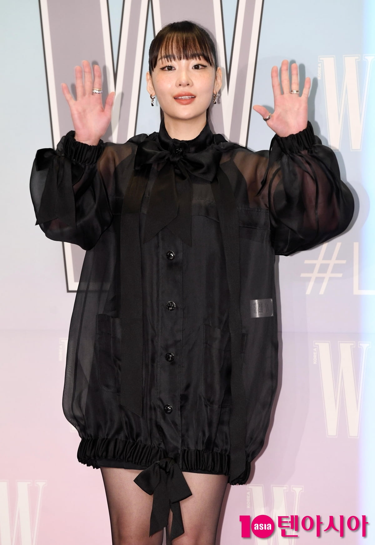 俳優キム・ミンハ、乳がん認識向上キャンペーン慈善イベントに参加