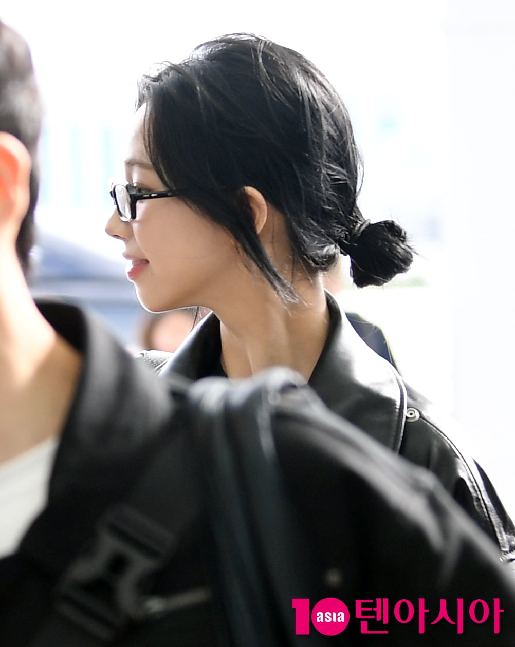Aespa's Karina Departs for Japan for Overseas Schedule