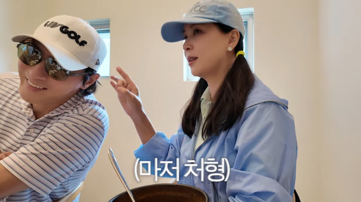Korean Actress Ko So-young and Husband Jang Dong-gun Make a Charming Appearance on YouTube