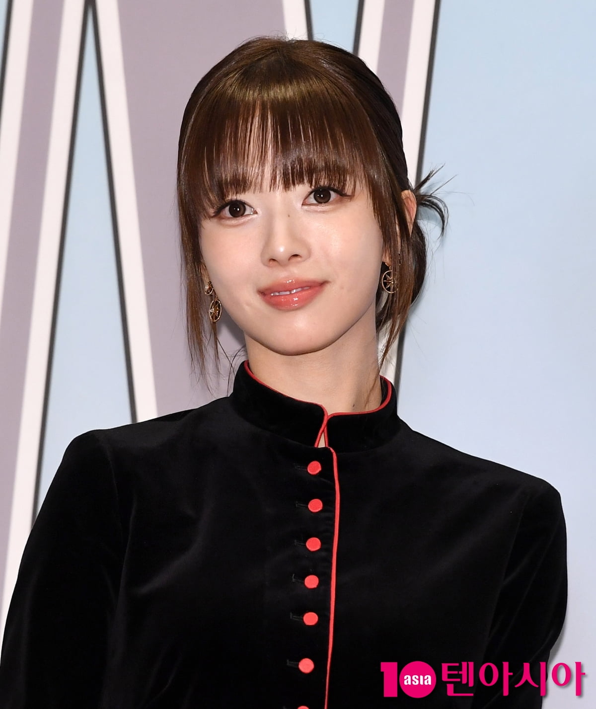 Actress Roh Jeong-eui Shines at W Korea's 20th Annual Breast Cancer Awareness Charity Event 