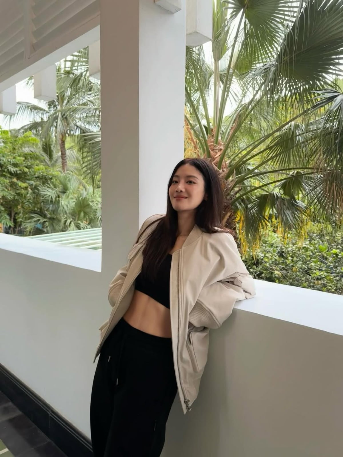 Actress Park Ju-hyun Stuns in Chic Fall Fashion Amidst Dating Rumors with WINNER's Song Min-ho