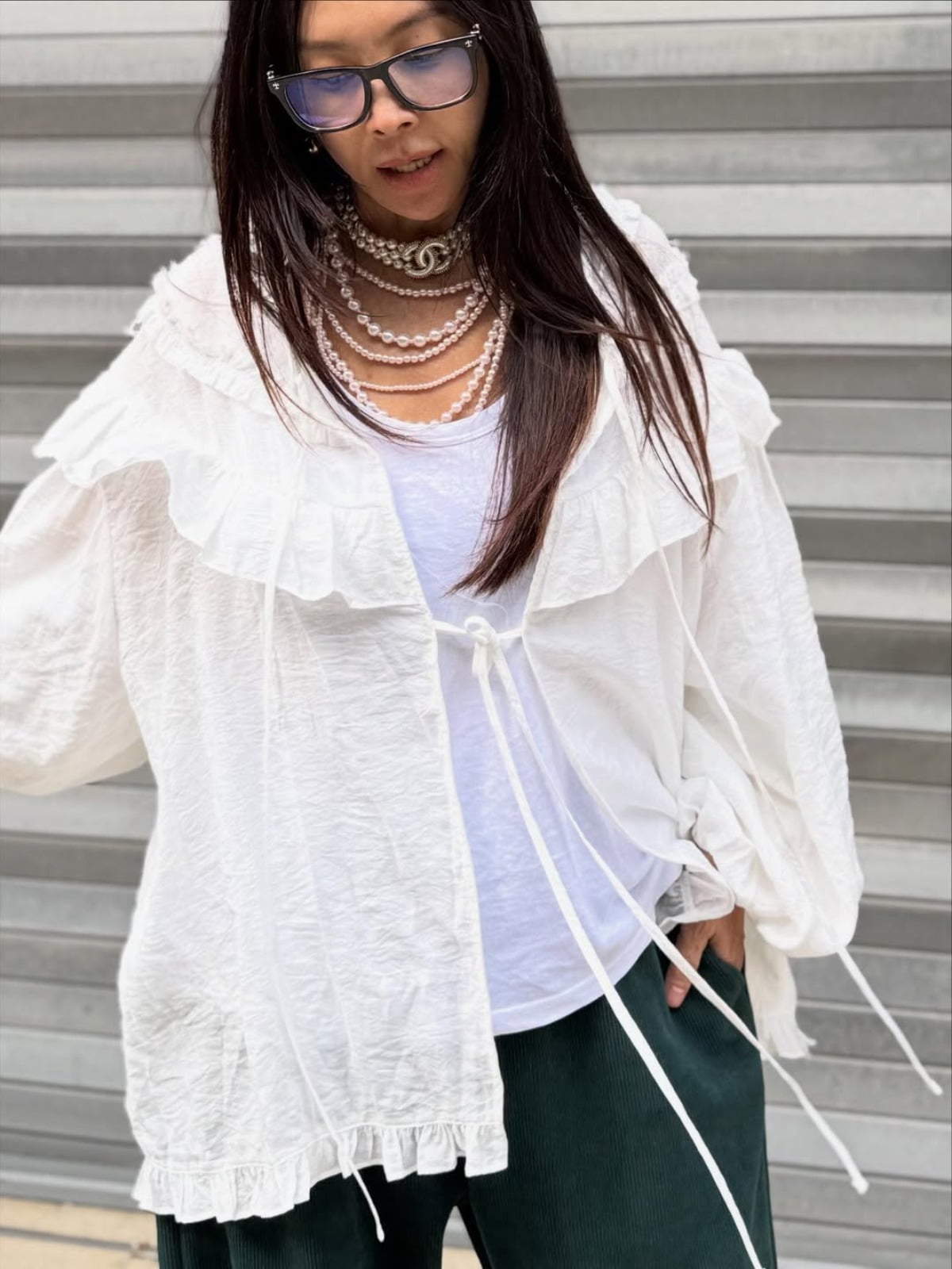 Korean Actress Hwang Shin-hye Stuns with Ageless Style in Latest Instagram Post