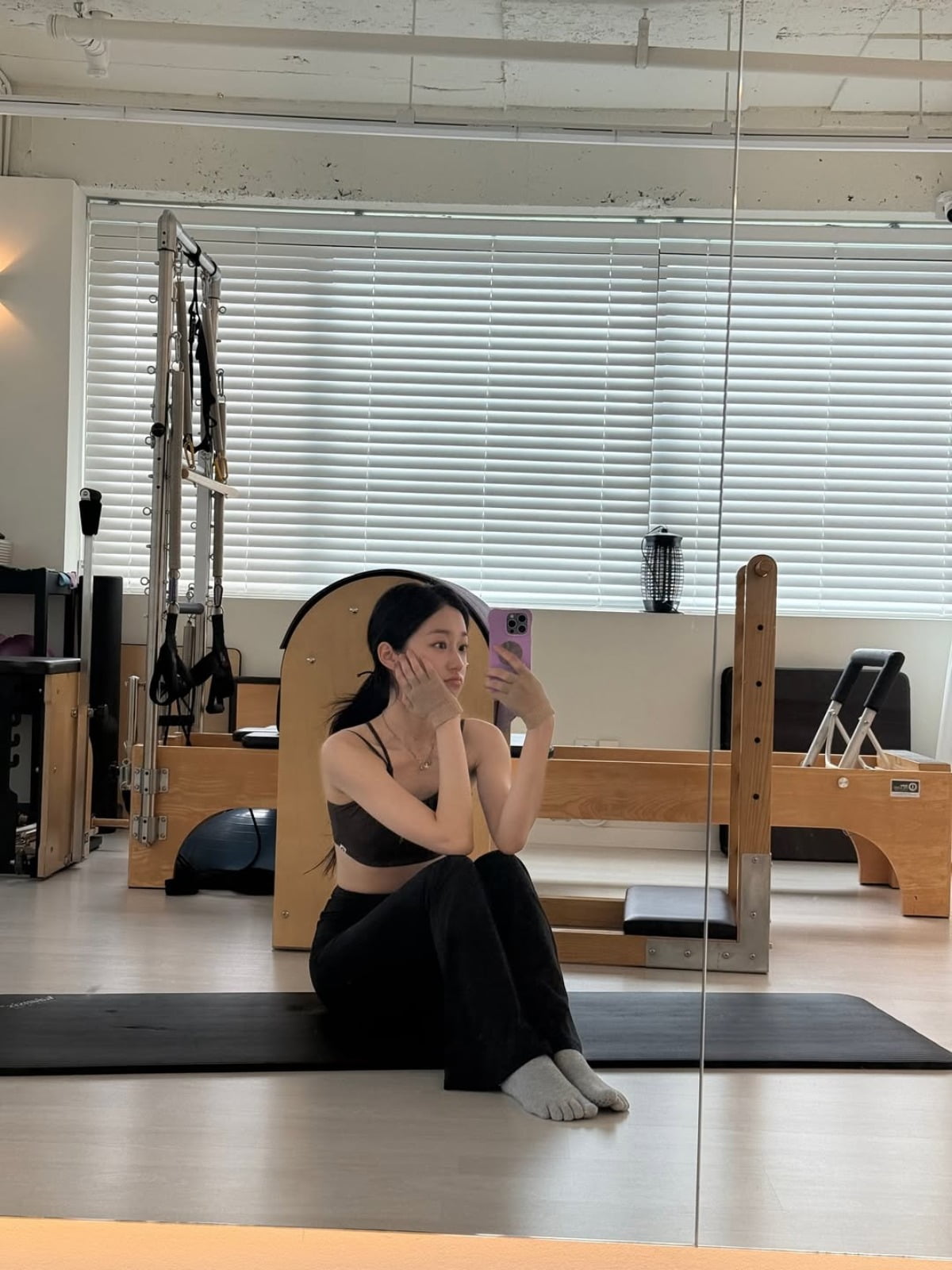 Actress Roh Yoon-seo Captivates with Her Natural Charm on Instagram