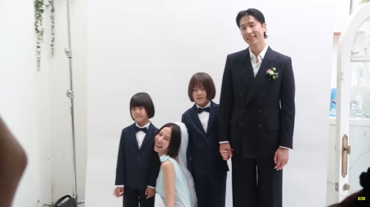 TV Personality Kim Na-young Opens Up About Her Emotional Wedding with Singer MyQ