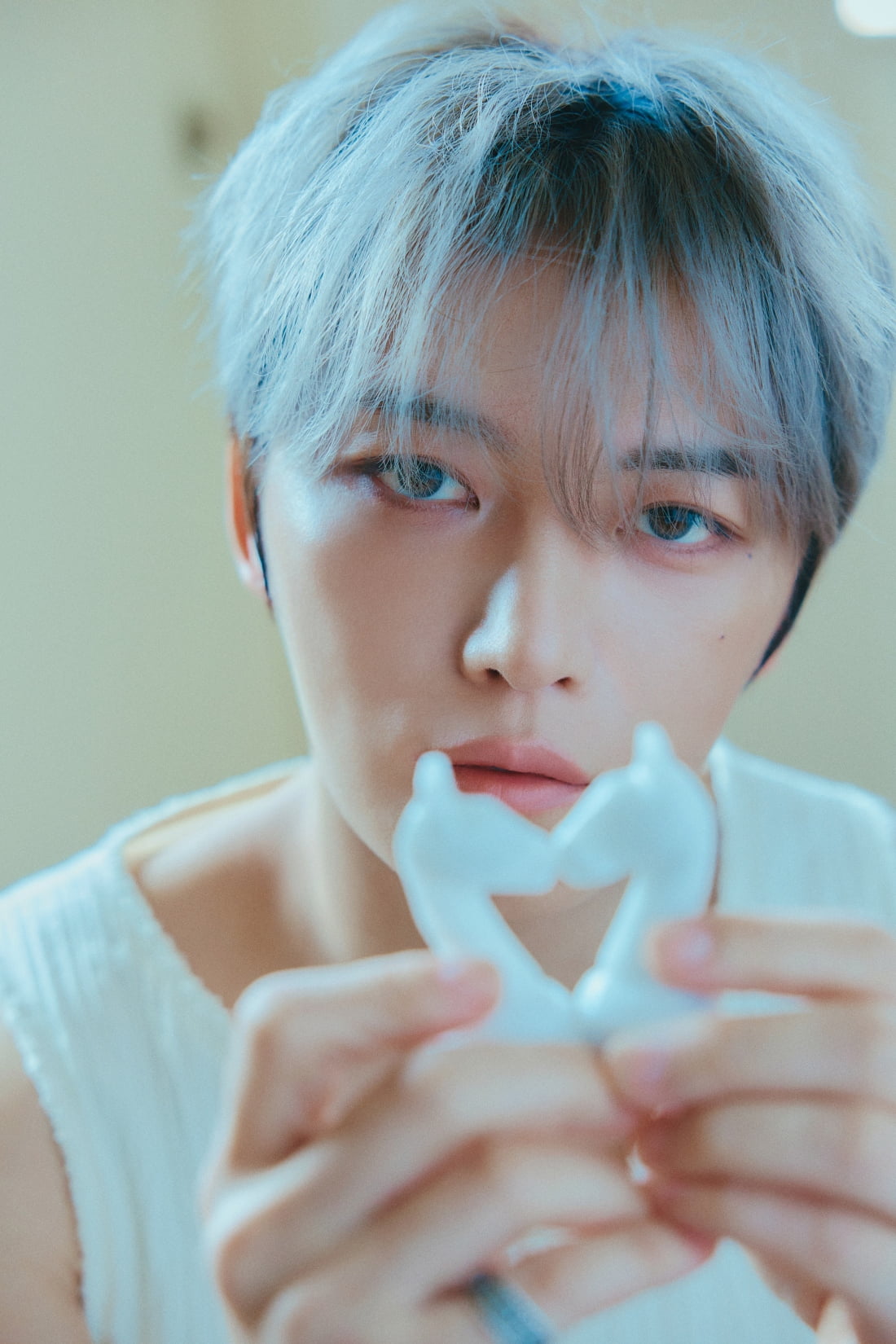 Kim Jaejoong Dominates Japanese Music Charts with New Album 'Rhapsody'