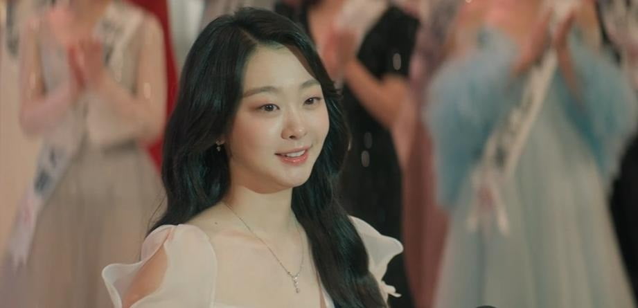 Kim Da-mi Shines in 'A Hundred Memories' Finale, Continues to Impress with Versatile Roles