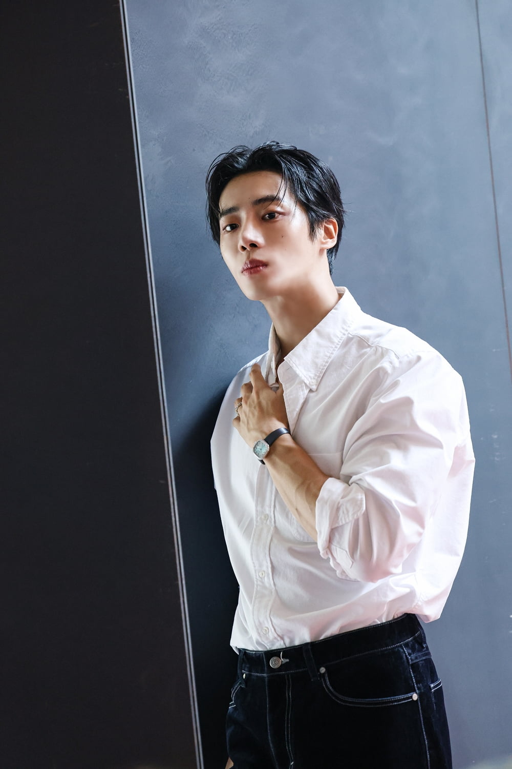 Choo Young-woo Stuns with Sophisticated Visuals in Latest Photoshoot