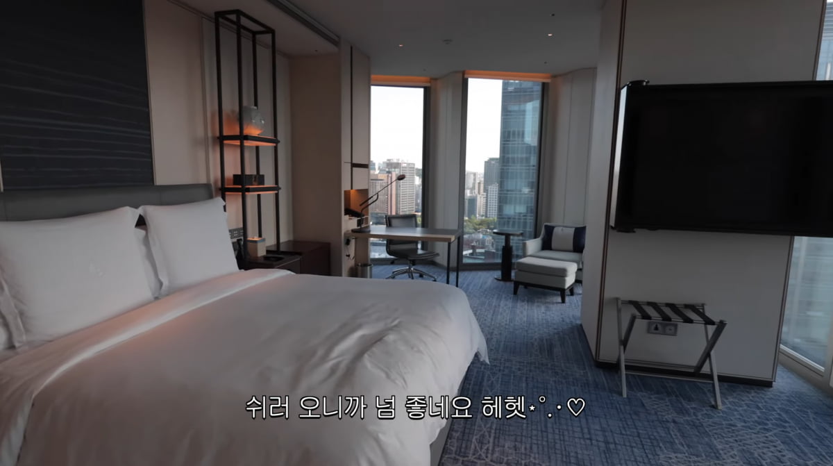 Former Rhythmic Gymnast Son Yeon-jae Enjoys Luxurious Hotel Staycation