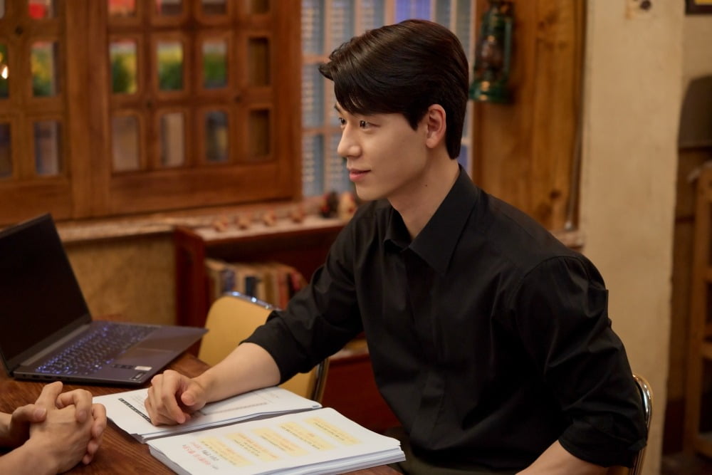 Rising Star Bae Hyun-sung Shines in 'Gentleman's Project' with Mentor Han Suk-kyu