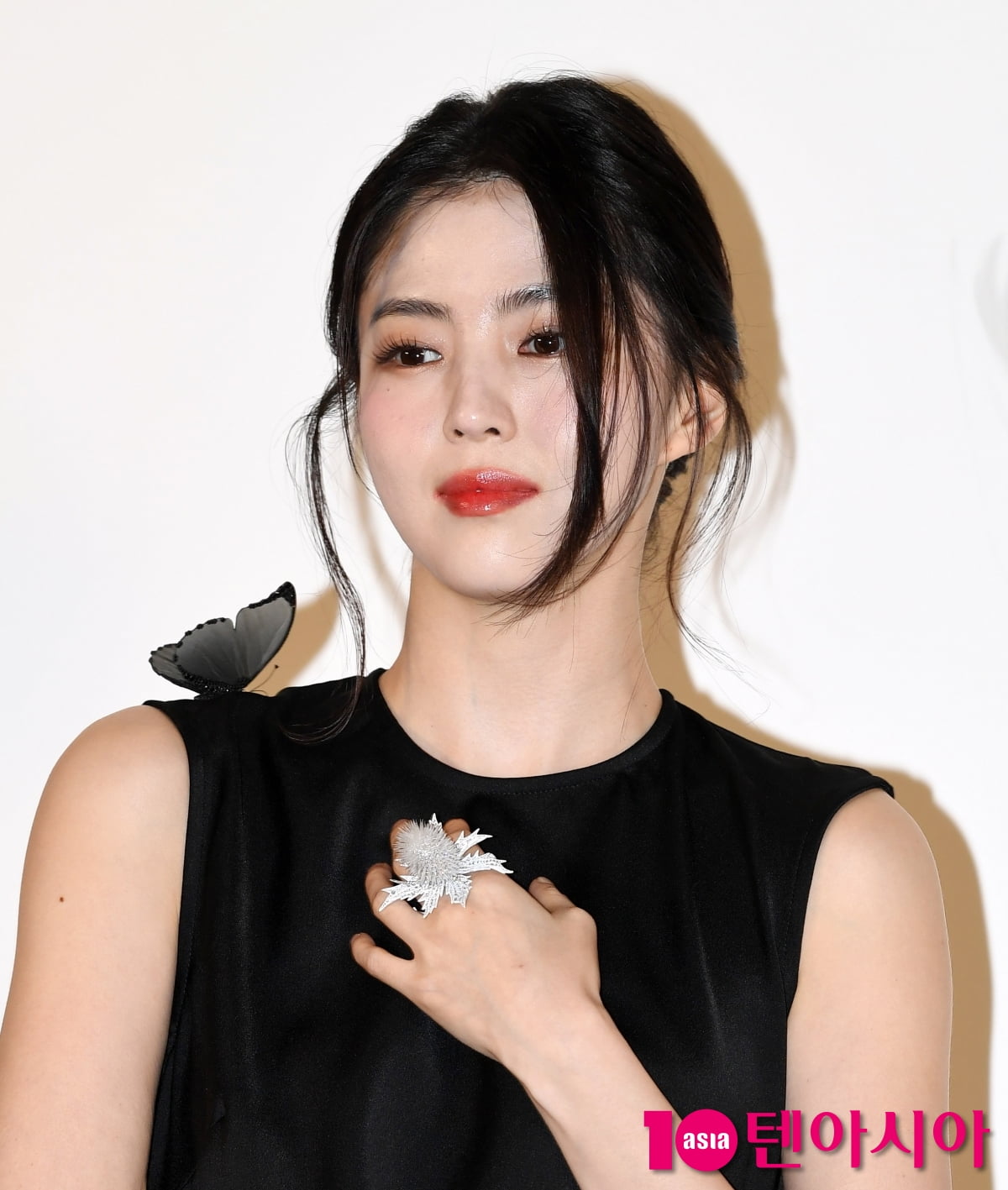 ハン・ソヒ、ブシュロンイベントで優雅な姿を披露