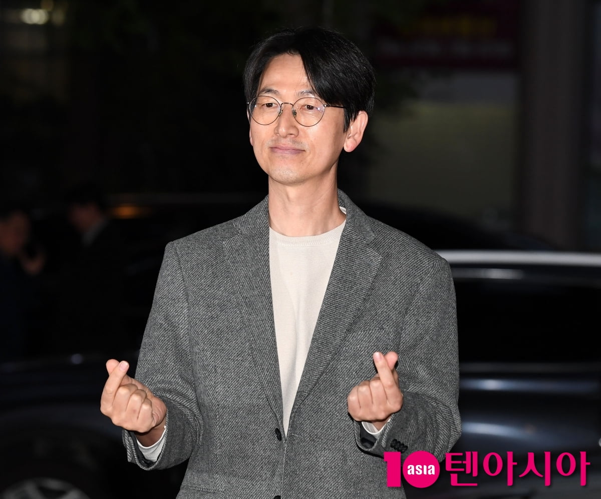 俳優キム・ソンイル、ドラマ『台風商社』の打ち上げパーティーに参加