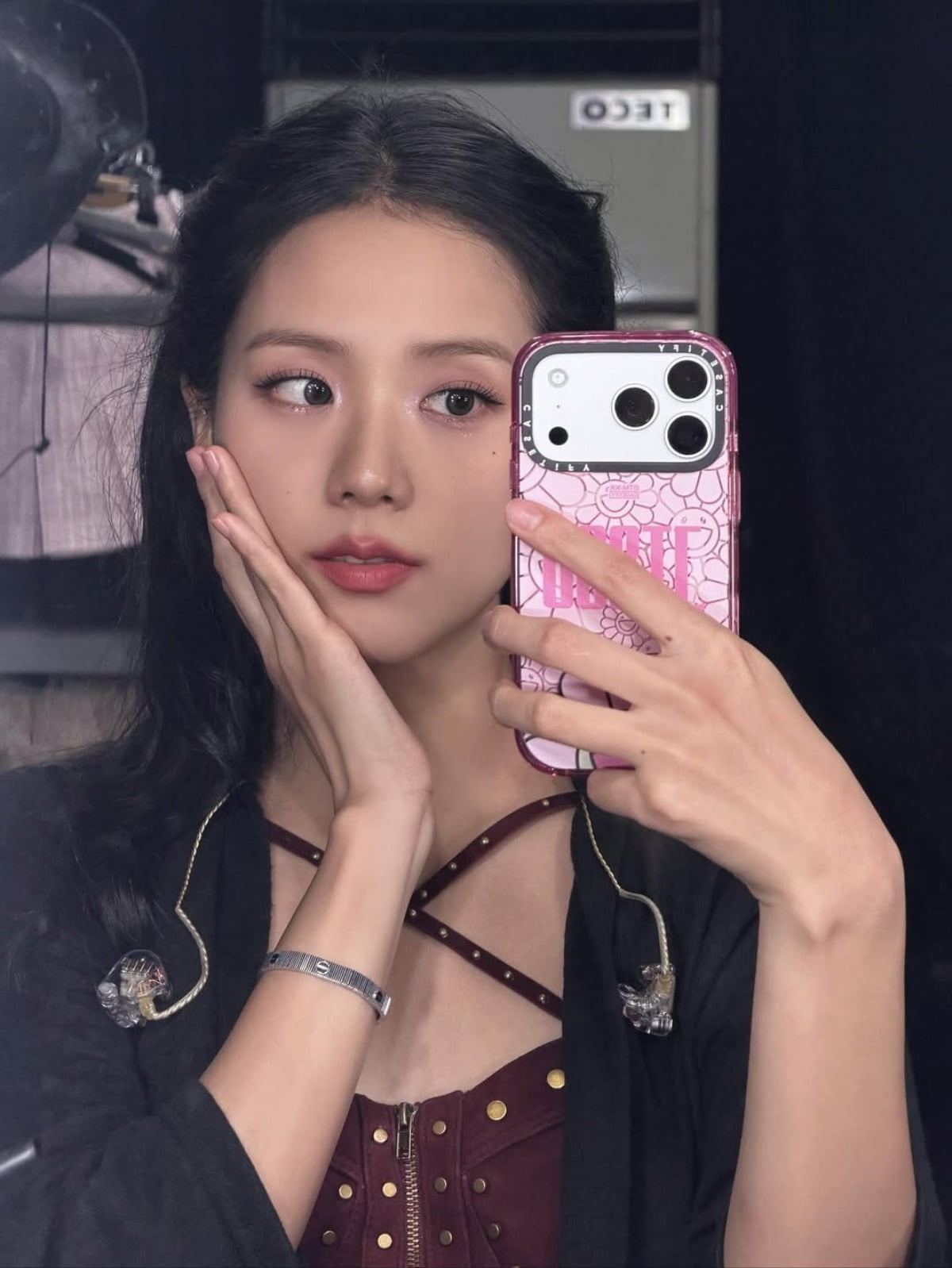 BLACKPINK's Jisoo Stuns with Captivating Visuals and New Single Featuring Zayn