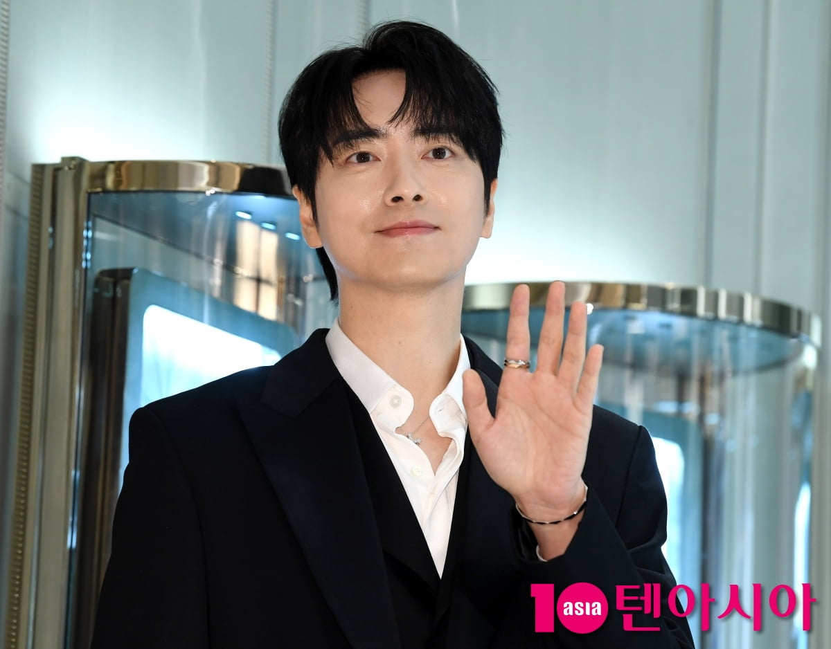 俳優イ・ジュンヒョク、ジュエリーグラフブティックオープンイベントに参加