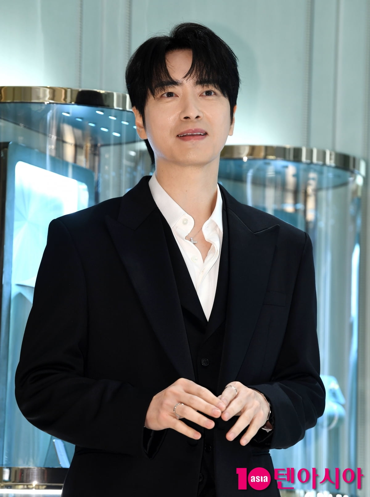 俳優イ・ジュンヒョク、ジュエリーグラフブティックオープンイベントに参加