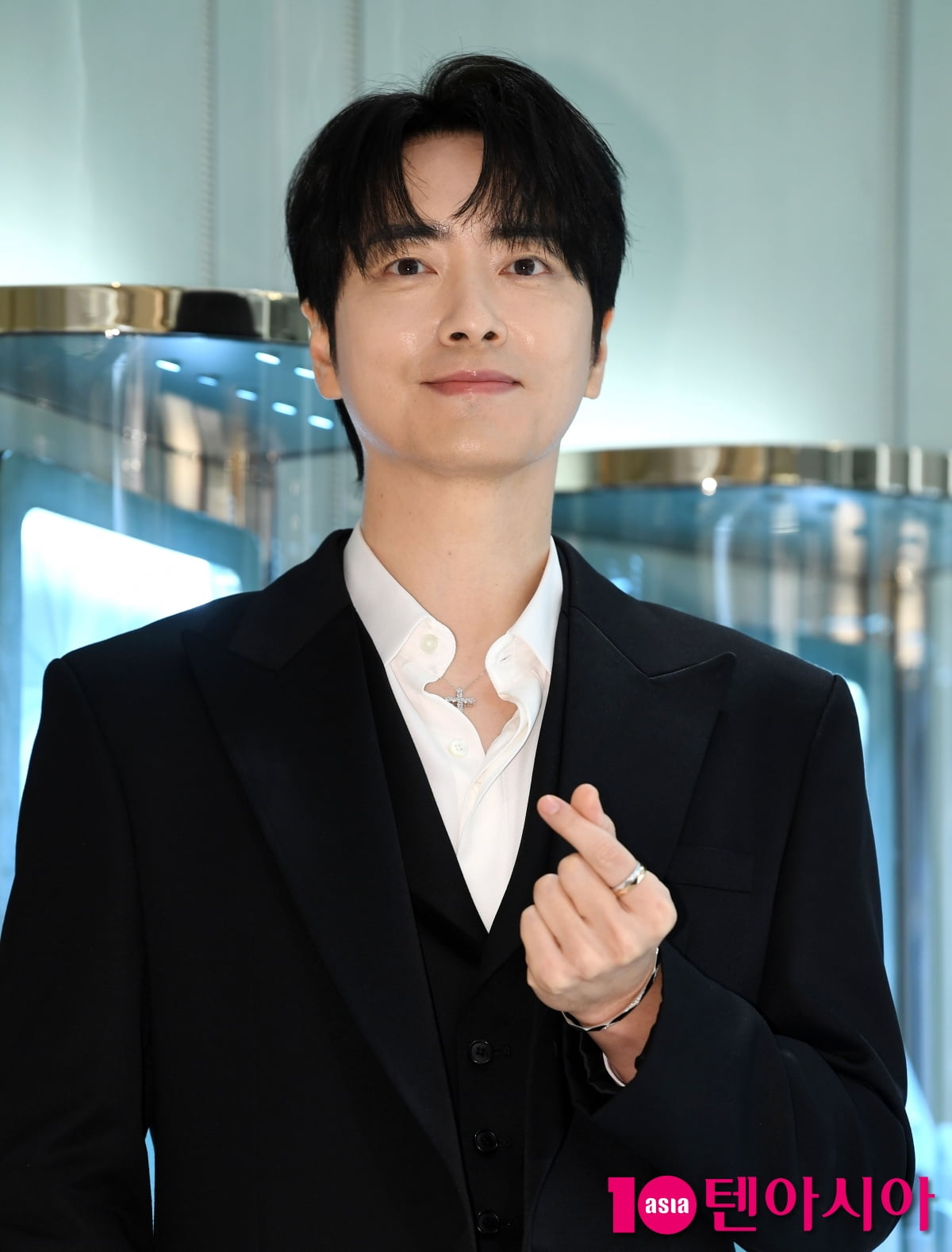 俳優イ・ジュンヒョク、ジュエリーグラフブティックオープンイベントに参加