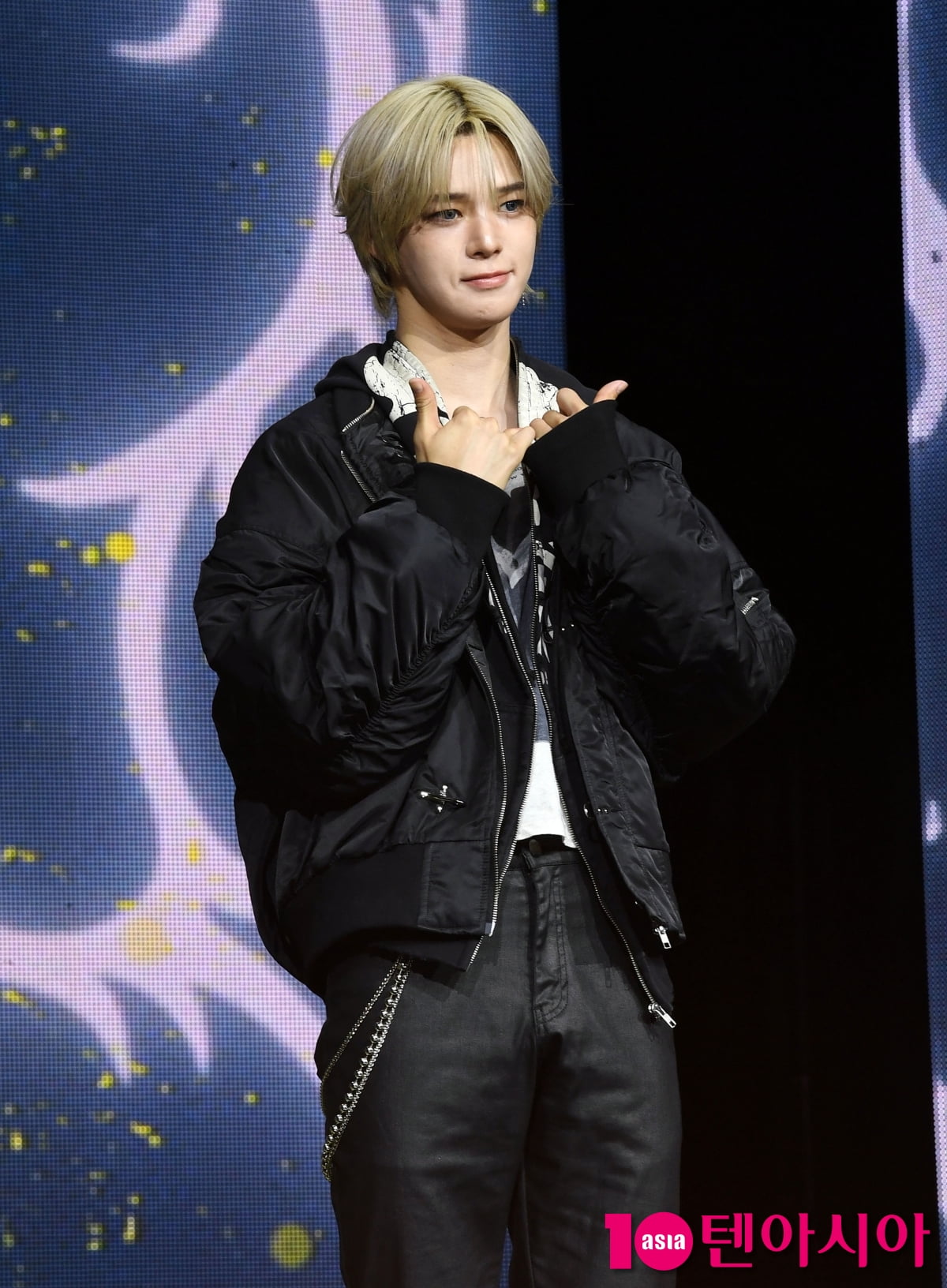 ハイブグローバルグループ&TEAM、ミニ1集『Back to Life』韓国デビューショーケース開催