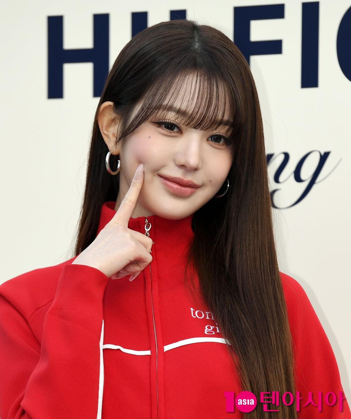IVE's Jang Wonyoung Shines at The Hilfiger Racing Club Event in Seoul