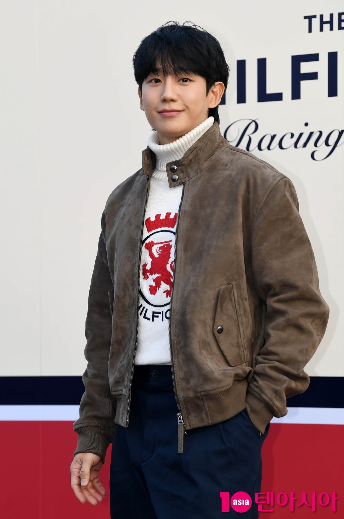 俳優チョン・ヘイン、ザ・ヒルフィガー・レーシング・クラブイベントに登場