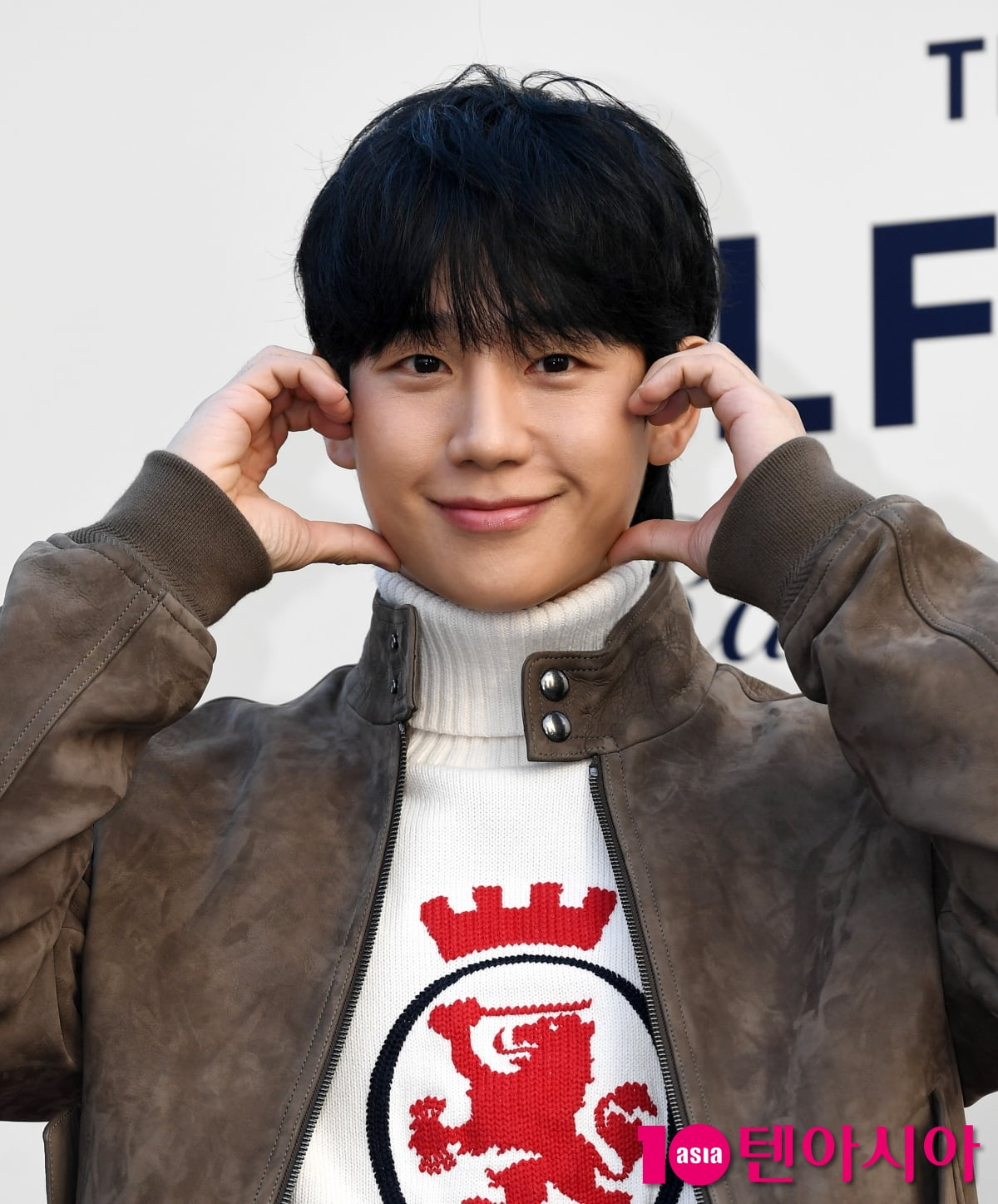 俳優チョン・ヘイン、ザ・ヒルフィガー・レーシング・クラブイベントに登場