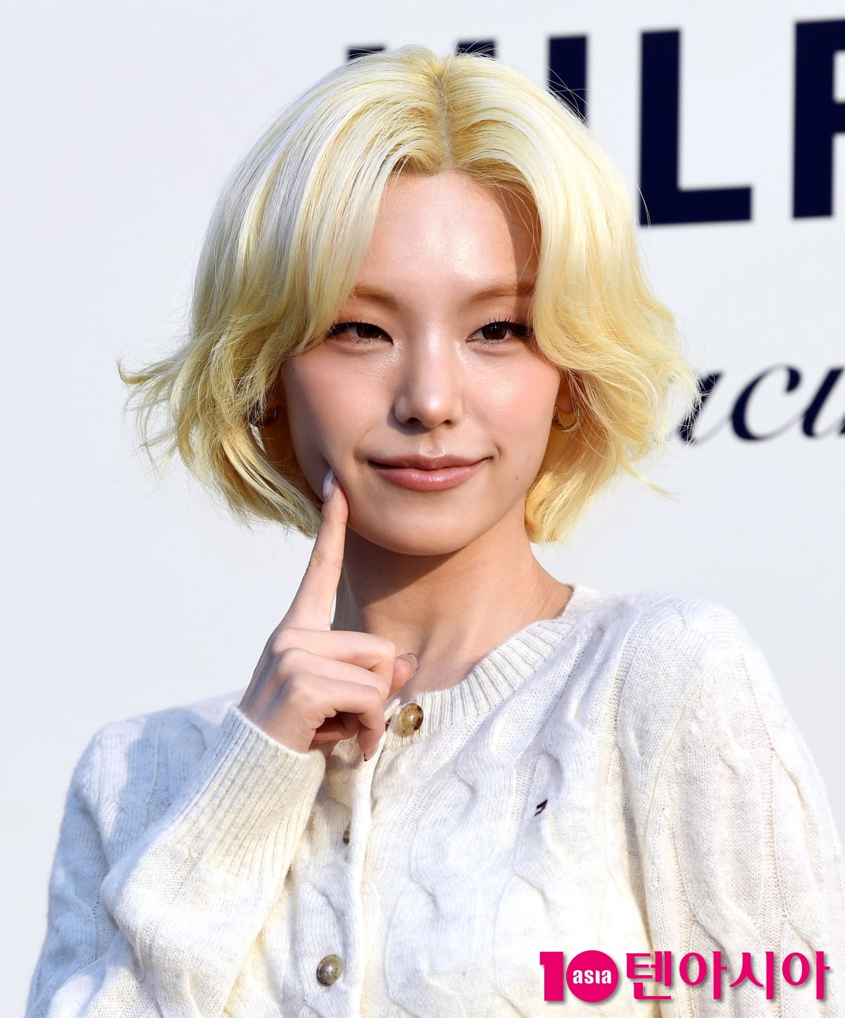 ITZYのイェジ、ザ・ヒルフィガー・レーシング・クラブイベントに登場