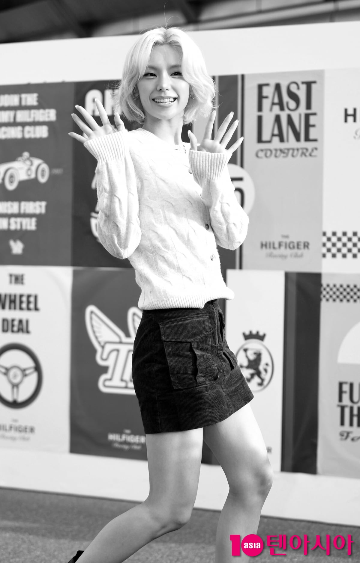 ITZYのイェジ、ザ・ヒルフィガー・レーシング・クラブイベントに登場