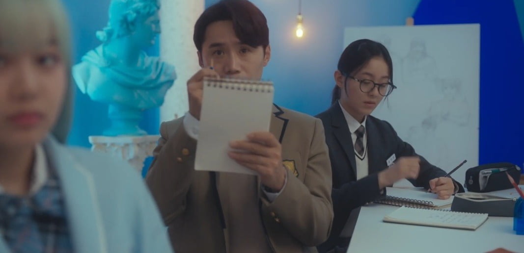 Actor Lim Chul-soo Dons School Uniform for a New Role in 'Spirit Fingers'