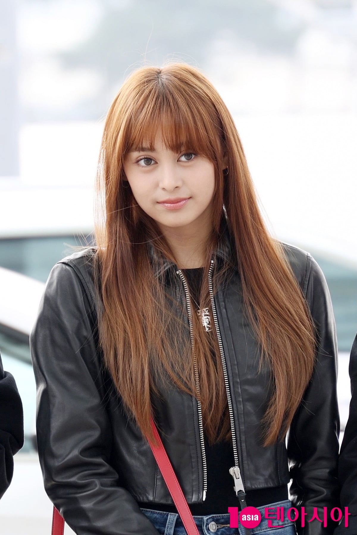 グループAtHeartのケイトリン、アメリカプロモーションのためロサンゼルスへ出発