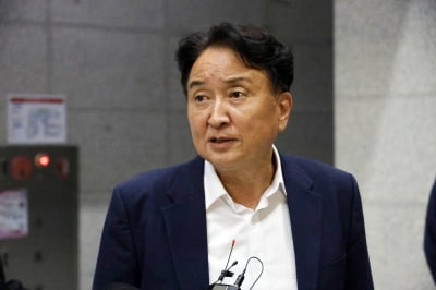 경찰, '금전 수수 의혹' 김영환 충북지사 뇌물 혐의도 추가 적용