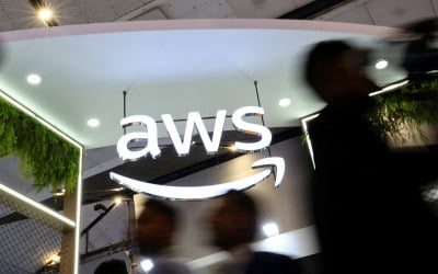 AWS 서비스중단사태…코인베이스,유나이티드에어 등 문제