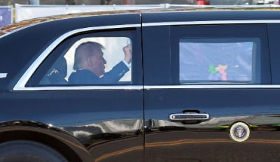 트럼프·시진핑이 '픽'한 이동 수단은?…더비스트 vs 훙치N701 [APEC 2025]