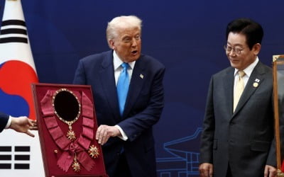 트럼프 받은 '무궁화대훈장', 美 대통령 최초 수훈 [APEC 2025]