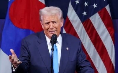 트럼프, 인도·파키스탄 휴전 끌어낸 비법?…"250% 관세로 위협" [APEC 2025]