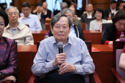 '中 최초 노벨상' 물리학 석학 양전닝 별세…향년 103세
