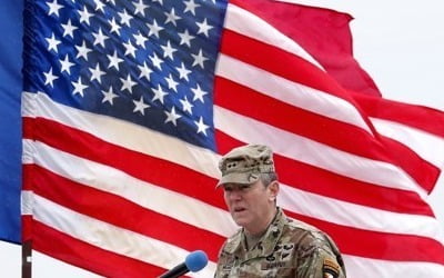 美 합참 소속 육군 중장, 지휘부와 갈등 끝에 사임