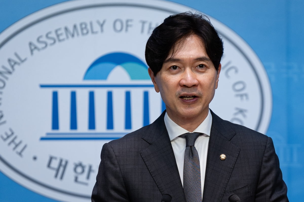 박성훈 국민의힘 수석대변인이 17일 서울 여의도 국회 소통관에서 논평을 하고 있다. 사진=뉴스1