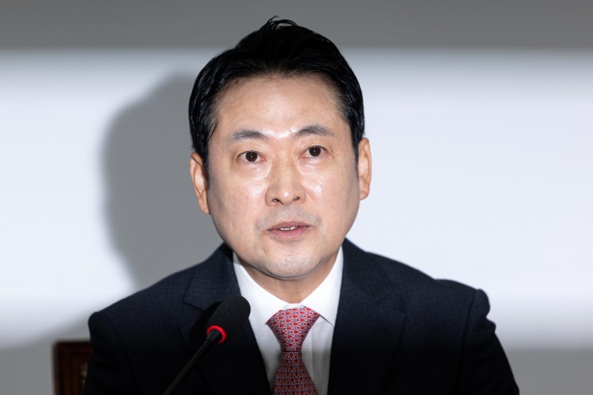 장동혁, 李대통령에 "제발 냉장고가 아니라 부동산을 부탁해"