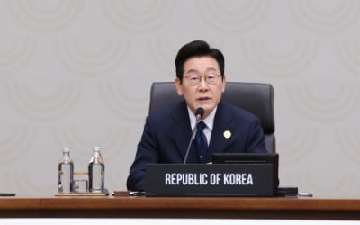 李 대통령 "기업의 창의성 뒷받침해야 AI로 공동 번영"