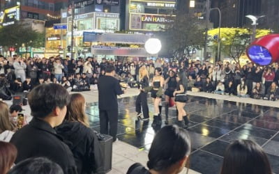 "홍대 보다 뜨겁다"…작년에만 1300건 신촌 버스킹의 ‘부활’