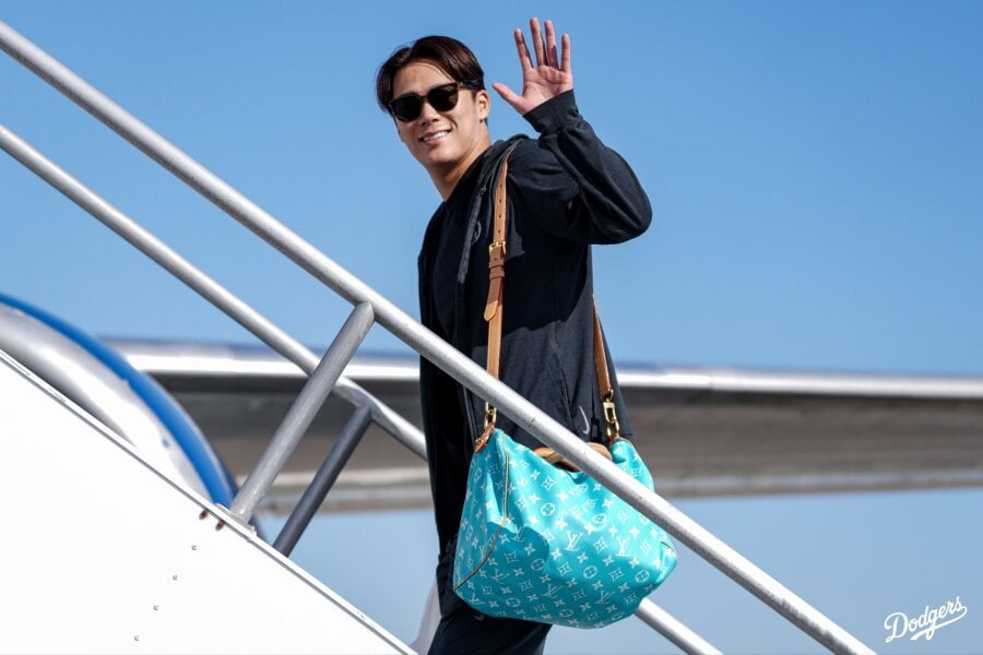 "벌이에 비하면 비닐 봉지 수준"…야마모토 가방 얼마길래