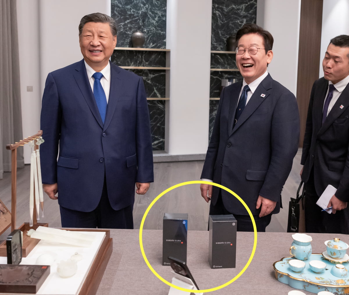 "갤럭시보다 디테일 살아"…'시진핑 선물' 샤오미 평가는?