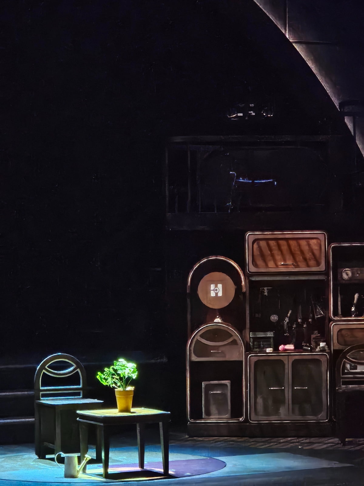 뉴욕에서 고향으로...따듯한 난로가 되어 줄 뮤지컬 '어쩌면 해피엔딩'