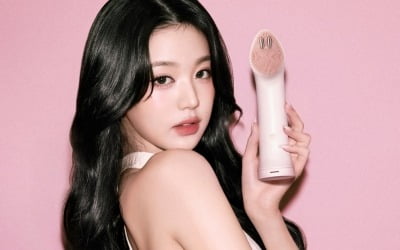 '3200억' 잭팟에 환호…인기 폭발 '장원영 화장품' 깜짝 결과