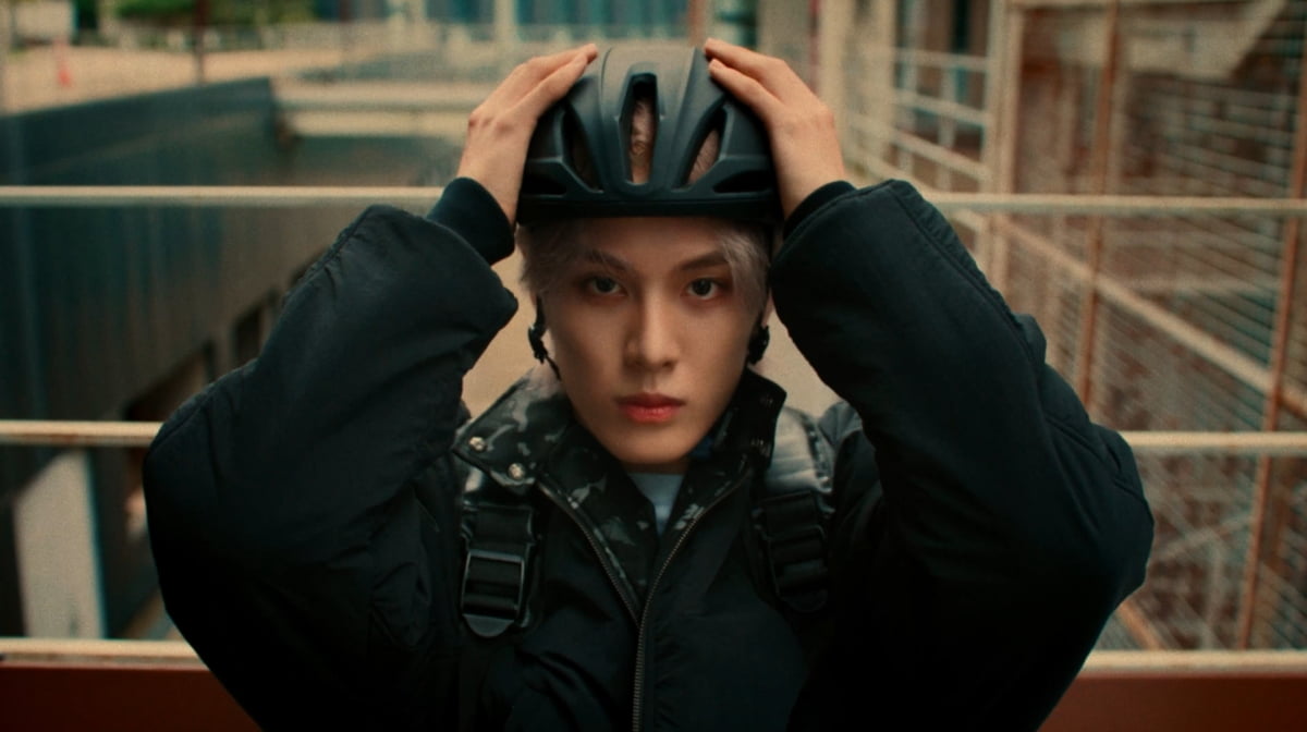 "404 에러"·"다시 켜봐 재부팅"…아크, 참신한 10대 대변 '스키드' [신곡in가요]