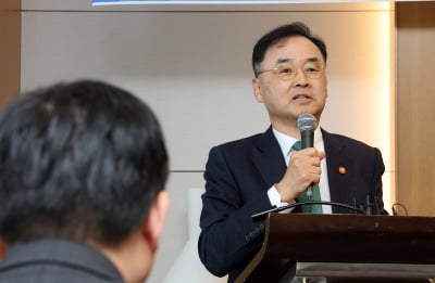 국교위원장 "입시 때 필수의료 전공 분리 모집·지역 복무 의무화해야"