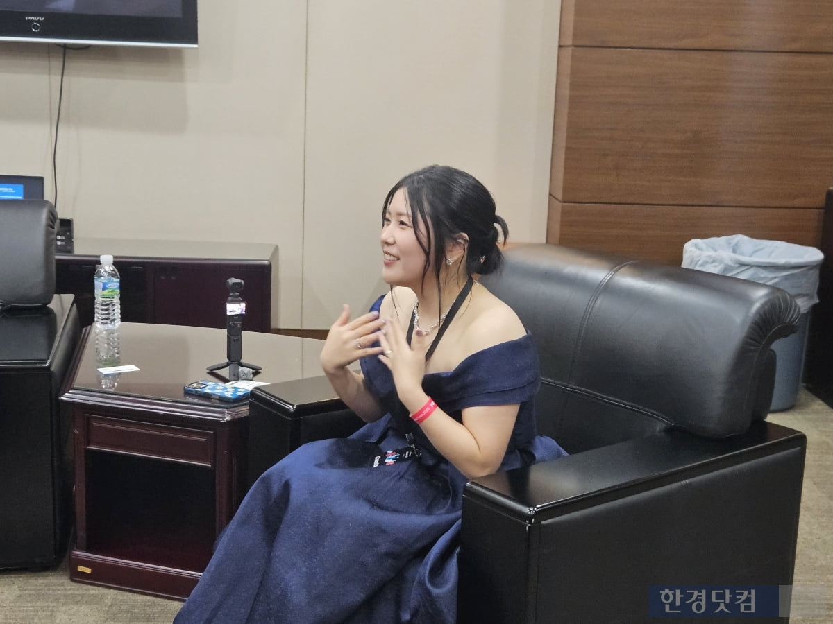 팔로워 266만1000명을 보유한 틱톡커 '릴리언니'가 지난달 말 서울 성북구 고려대 화정체육관에서 한경닷컴과 인터뷰를 하고 있다. 사진=박수빈 기자 