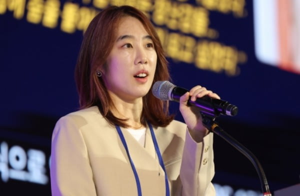 '글로벌 12관왕' AI 영화감독 "기술 뛰어나도 영상에 생명력 불어넣는 건 인간”